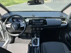 2023 Honda Fit 1.5L CVT, белый — фото 12