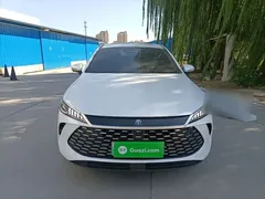 2025 BYD Qin PLUS DM-i PHEV 120KM, белый — фото 3