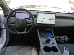 2025 BYD Qin PLUS DM-i PHEV 120KM, белый — фото 10