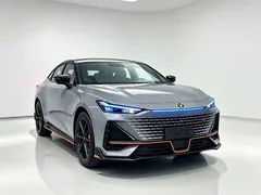 2022 Changan UNI-V 1.5T Sport — фото 3