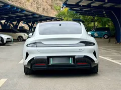 2024 Xiaomi SU7 RWD Long Range Smart Driving, белый — фото 11