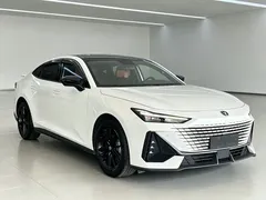 2022 Changan UNI-V 1.5T Premium, белый — фото 3