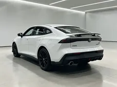 2022 Changan UNI-V 1.5T Premium, белый — фото 5
