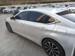 2021 Lexus ES 200 Excellence, белый — фото 6
