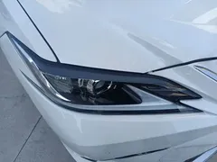 2021 Lexus ES 200 Excellence, белый — фото 8