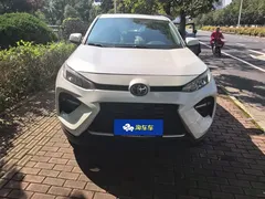 2022 Toyota Wildlander 2.0L CVT 2WD Luxury, белый — фото 2