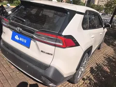 2022 Toyota Wildlander 2.0L CVT 2WD Luxury, белый — фото 3