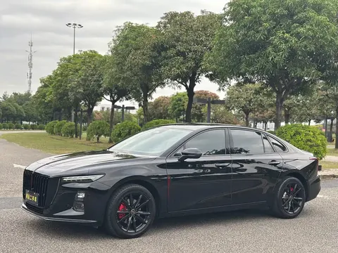 2025 Hongqi H5 2.0T AT