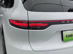 2021 Porsche Cayenne E-Hybrid 2.0T PHEV, белый — фото 7