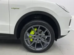 2021 Porsche Cayenne E-Hybrid 2.0T PHEV, белый — фото 8