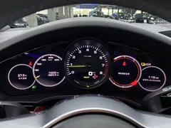 2021 Porsche Cayenne E-Hybrid 2.0T PHEV, белый — фото 17