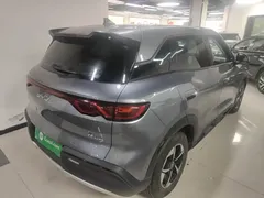 2024 BYD Yuan UP 301km Leading — фото 7