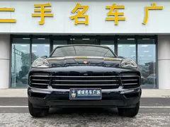 2022 Porsche Cayenne 3.0T Platinum, чёрный — фото 1