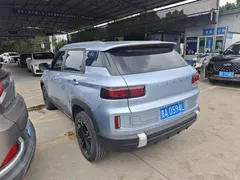 2023 Geely ICON 1.5TD, синий — фото 7