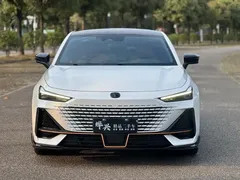 2023 Changan UNI-V 1.5T Sport, белый — фото 2