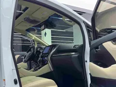 2021 Toyota Alphard Hybrid 2.5L Luxury, белый — фото 10