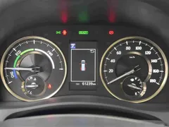 2021 Toyota Alphard Hybrid 2.5L Luxury, белый — фото 18