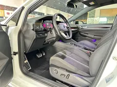 2021 Volkswagen Golf 280TSI DSG R-Line, белый — фото 3