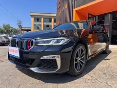 2021 BMW 5 Series 525Li M Sport Package, чёрный — фото 1