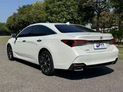 2022 Toyota Avalon 2.5L Luxury, белый — фото 4
