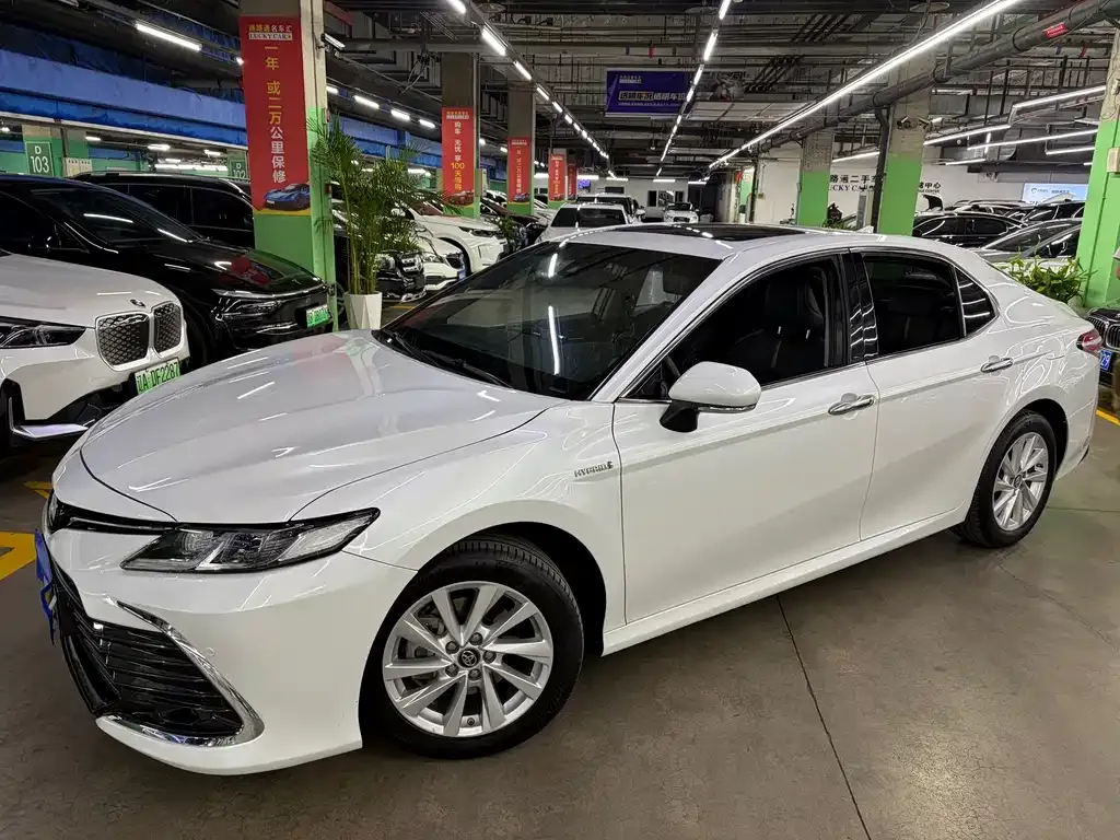 2021 Toyota Camry Hybrid 2.5HGVP Leading