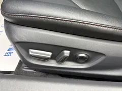 2021 Toyota Camry Hybrid 2.5HGVP Leading, белый — фото 11