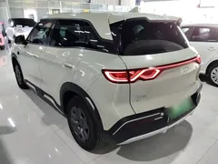 2025 BYD Yuan UP Smart Driving 401km Vitality, зелёный — фото 5