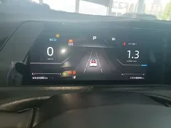 2022 Changan UNI-T 1.5T Sport Premium, белый — фото 12