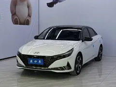 2022 Hyundai Elantra 1.5L CVT LUX Premium, белый — фото 1