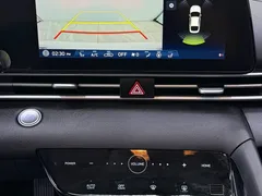 2022 Hyundai Elantra 1.5L CVT LUX Premium, белый — фото 15