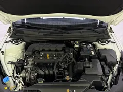 2022 Hyundai Elantra 1.5L CVT LUX Premium, белый — фото 23
