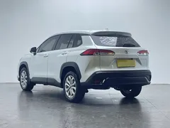 2022 Toyota Frontlander 2.0L CVT Luxury, белый — фото 6