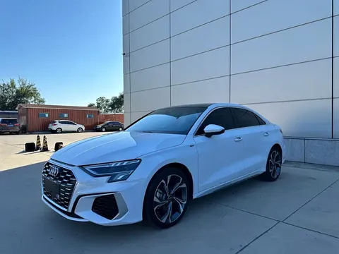 2022 Audi A3L Limousine 35 TFSI Luxury Sport