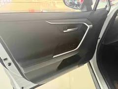 2021 Toyota RAV4 Hybrid 2.5L E-CVT 4WD Elite Plus, белый — фото 5