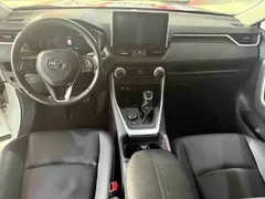 2021 Toyota RAV4 Hybrid 2.5L E-CVT 4WD Elite Plus, белый — фото 6