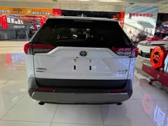 2021 Toyota RAV4 Hybrid 2.5L E-CVT 4WD Elite Plus, белый — фото 19