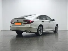 2022 Honda Accord 2.0L Hybrid, белый — фото 3