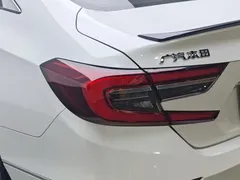 2022 Honda Accord 2.0L Hybrid, белый — фото 8