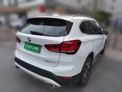 2022 BMW X1 Premium, белый — фото 4