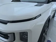 2023 Geely ICON 1.5TD, белый — фото 5