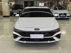 2023 Hyundai Elantra 1.5L CVT LUX Premium, белый — фото 2