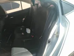 2021 Toyota Corolla Hybrid 1.8L E-CVT Elite, белый — фото 13