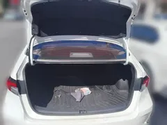 2021 Toyota Corolla Hybrid 1.8L E-CVT Elite, белый — фото 15