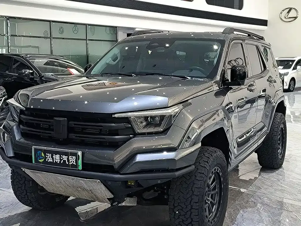 2023 Tank 400 Hi4-T PHEV