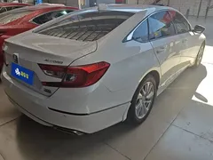2018 Honda Accord 260TURBO Luxury, белый — фото 3