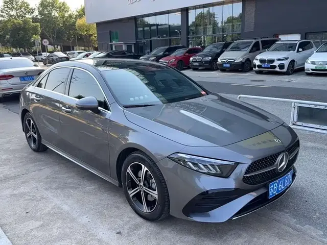 2023 Mercedes-Benz A-Class A 200 L Fashion