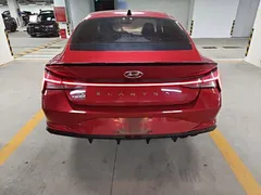 2021 Hyundai Elantra 240TGDi DCT LUX Premium — фото 6