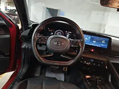 2021 Hyundai Elantra 240TGDi DCT LUX Premium — фото 11