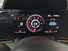 2021 Hyundai Elantra 240TGDi DCT LUX Premium — фото 12