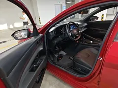 2021 Hyundai Elantra 240TGDi DCT LUX Premium — фото 16